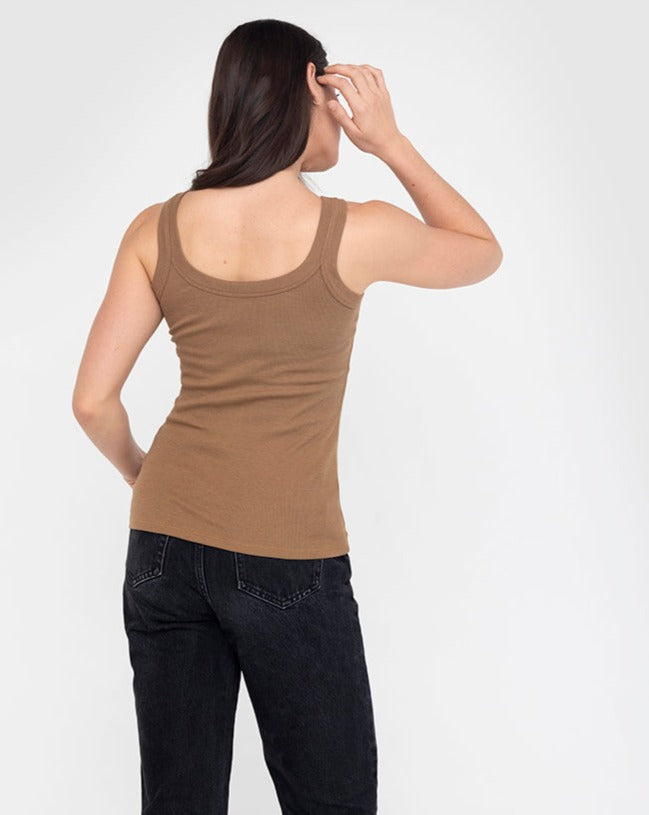 Rib Fitted Cotton Scoop Neck Tank Top Women&#39;s Beige Latte